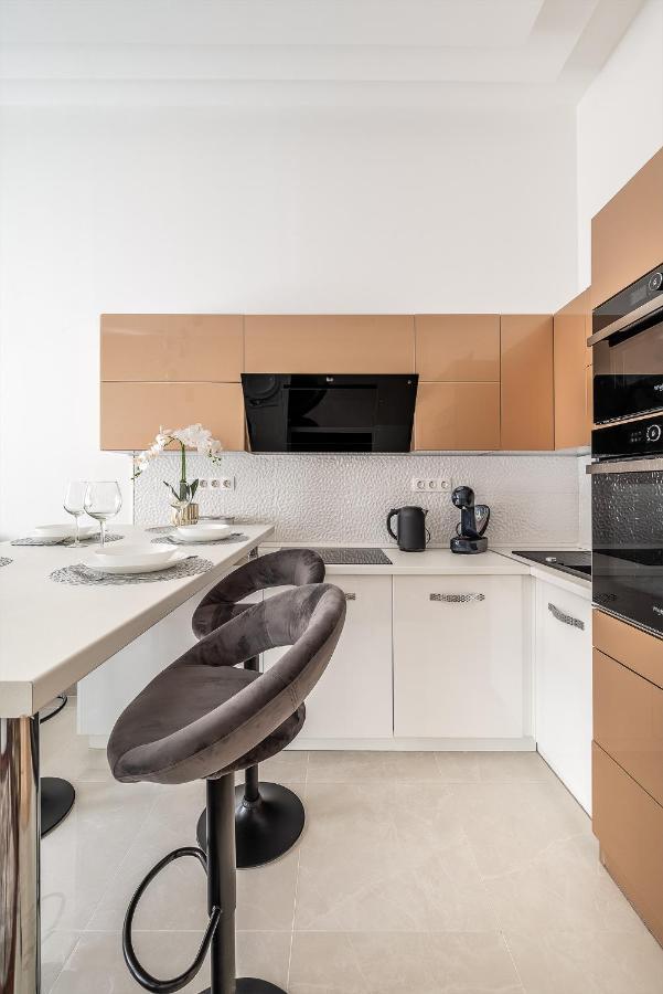 Luxury Apartment With Free Garage And Balcony In The Center Budapesta Exterior foto